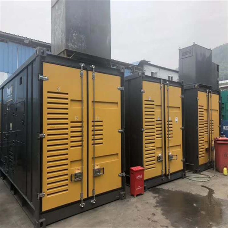 延平温度变化对不同类型欠压保护装置的可靠性影响有何差异？